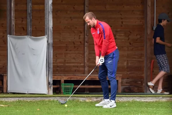If he hangs up his boots, Harry Kane will go pro golf